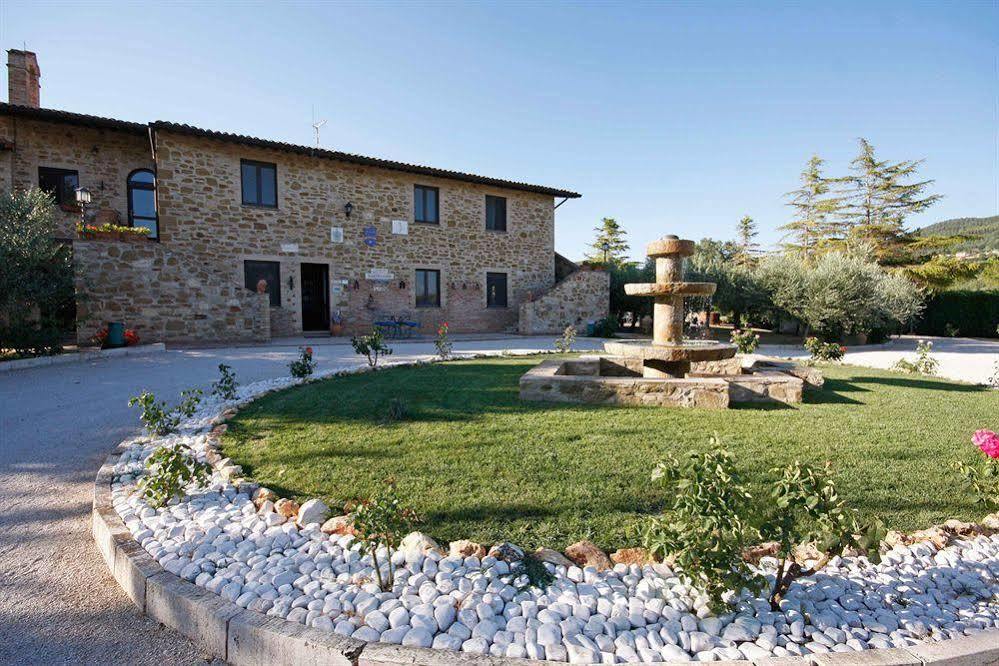 Santa Maria Degli Ancillotti Guest House Petrignano Bagian luar foto