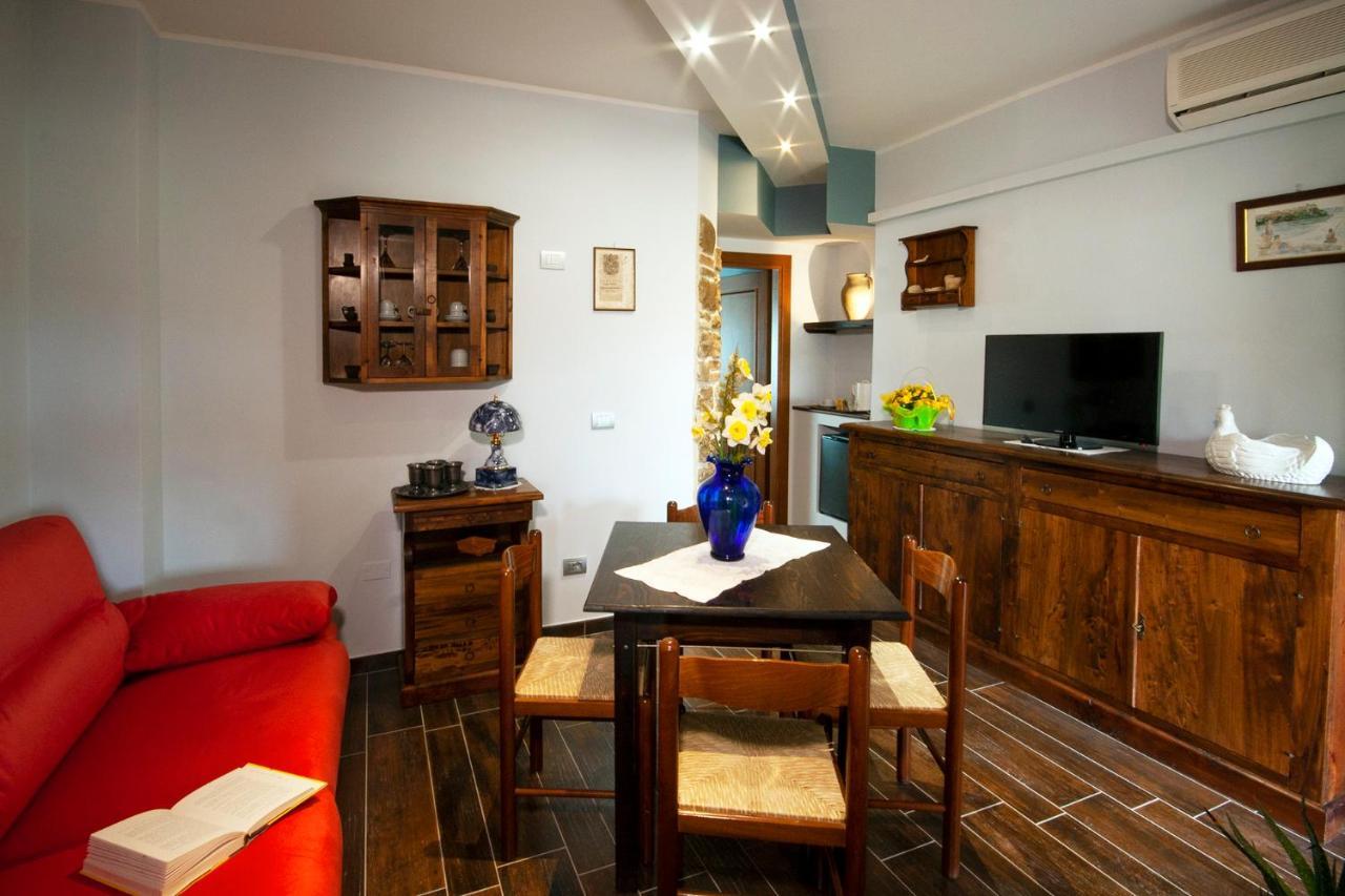 Santa Maria Degli Ancillotti Guest House Petrignano Bagian luar foto