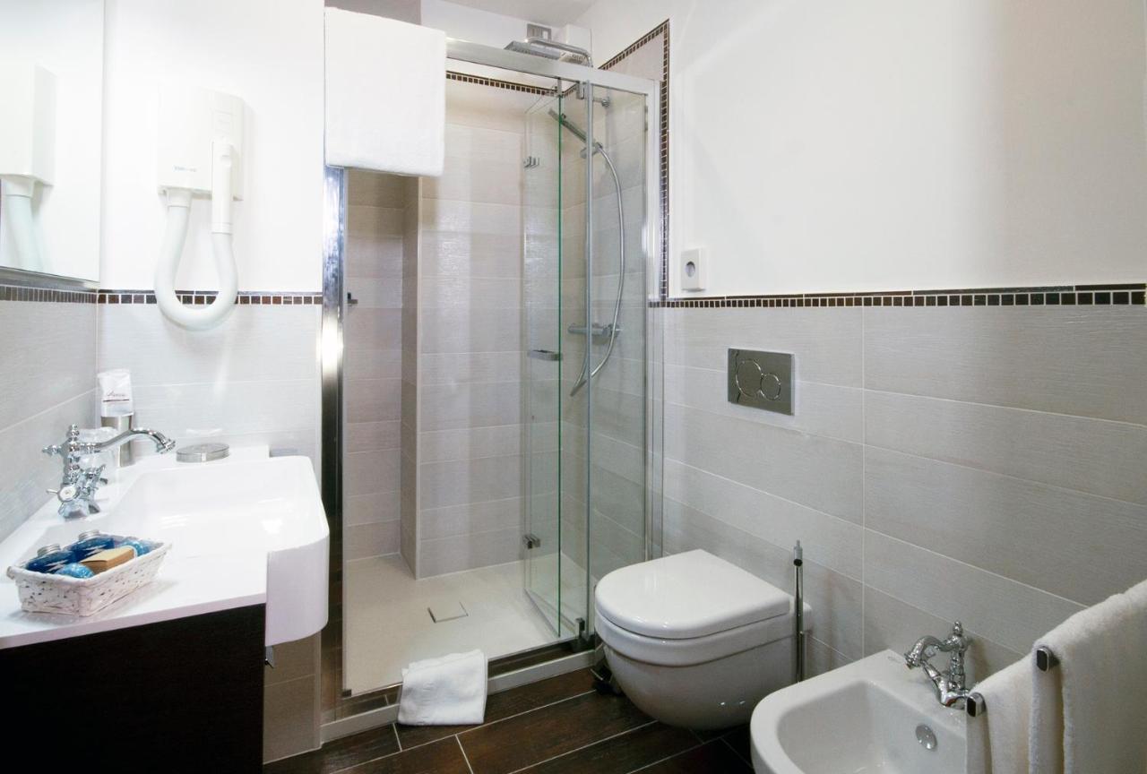 Santa Maria Degli Ancillotti Guest House Petrignano Bagian luar foto